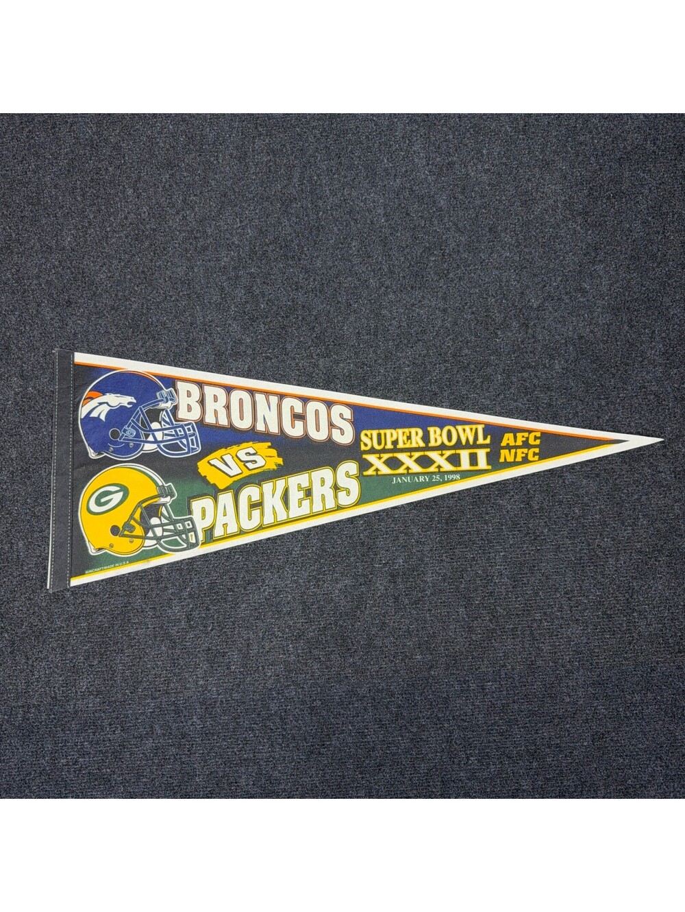 Vintage 1998 Broncos vs Packers Super Bowl XXXII Felt Pennant NFL 30"